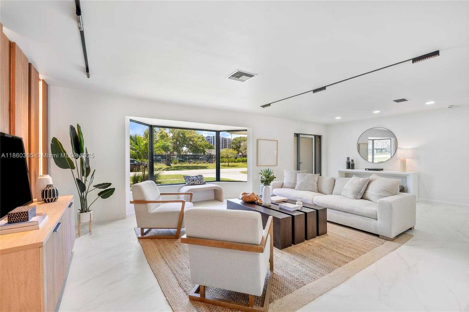Small Image of 2415 NORTH EAST 35TH DR, Fort Lauderdale Number 7