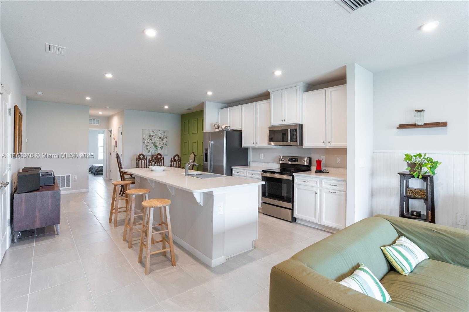 Small Image of 9454 SOUTH WEST LIBERTAS WAY, Port St. Lucie Number 10