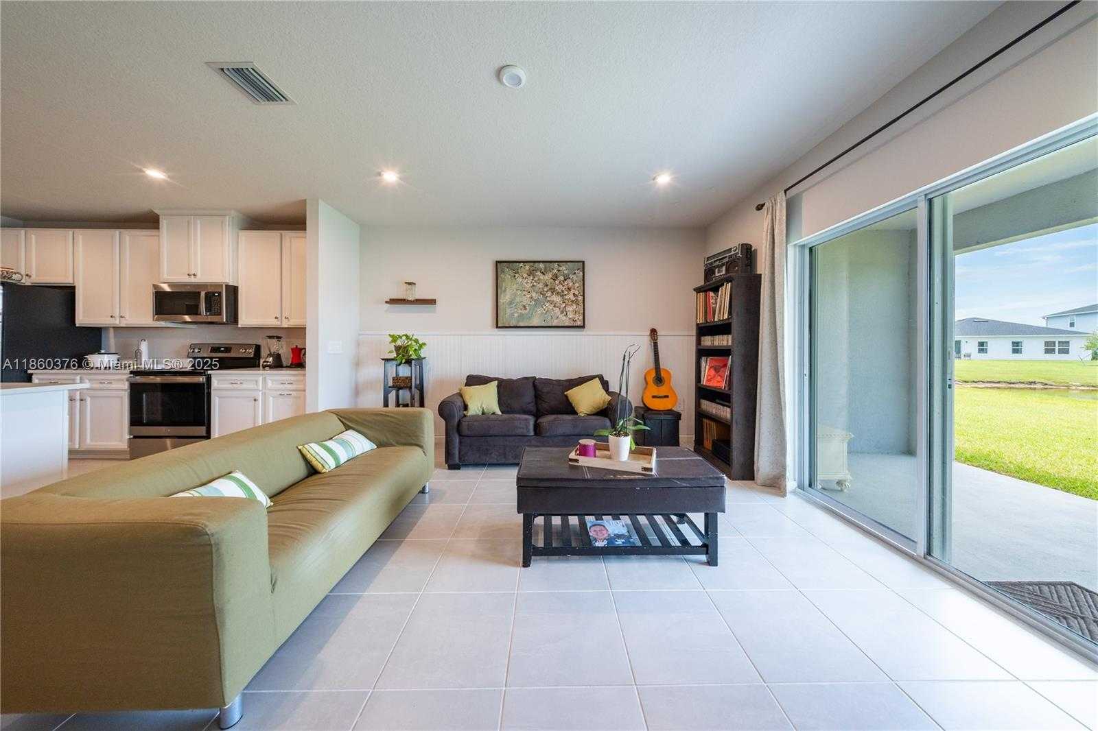 Small Image of 9454 SOUTH WEST LIBERTAS WAY, Port St. Lucie Number 15