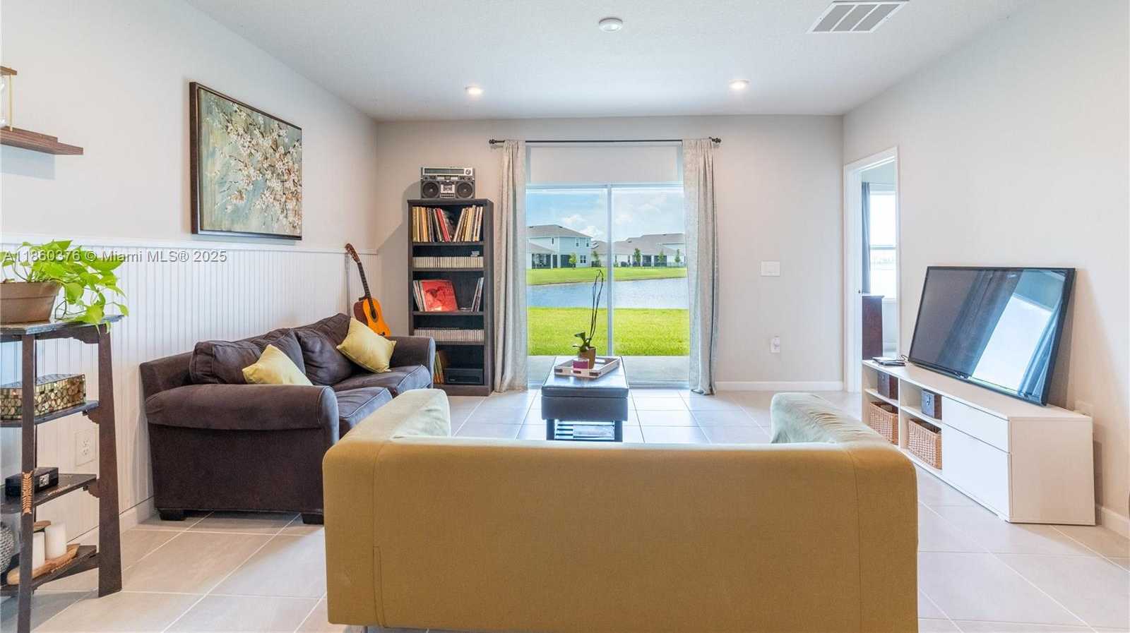Small Image of 9454 SOUTH WEST LIBERTAS WAY, Port St. Lucie Number 16