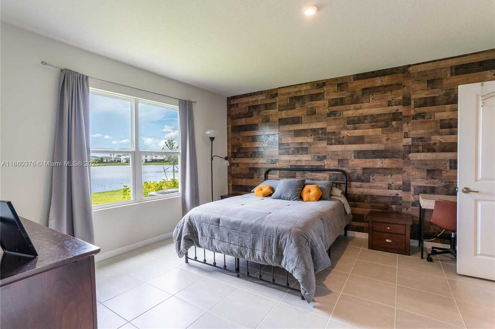 Small Image of 9454 SOUTH WEST LIBERTAS WAY, Port St. Lucie Number 19
