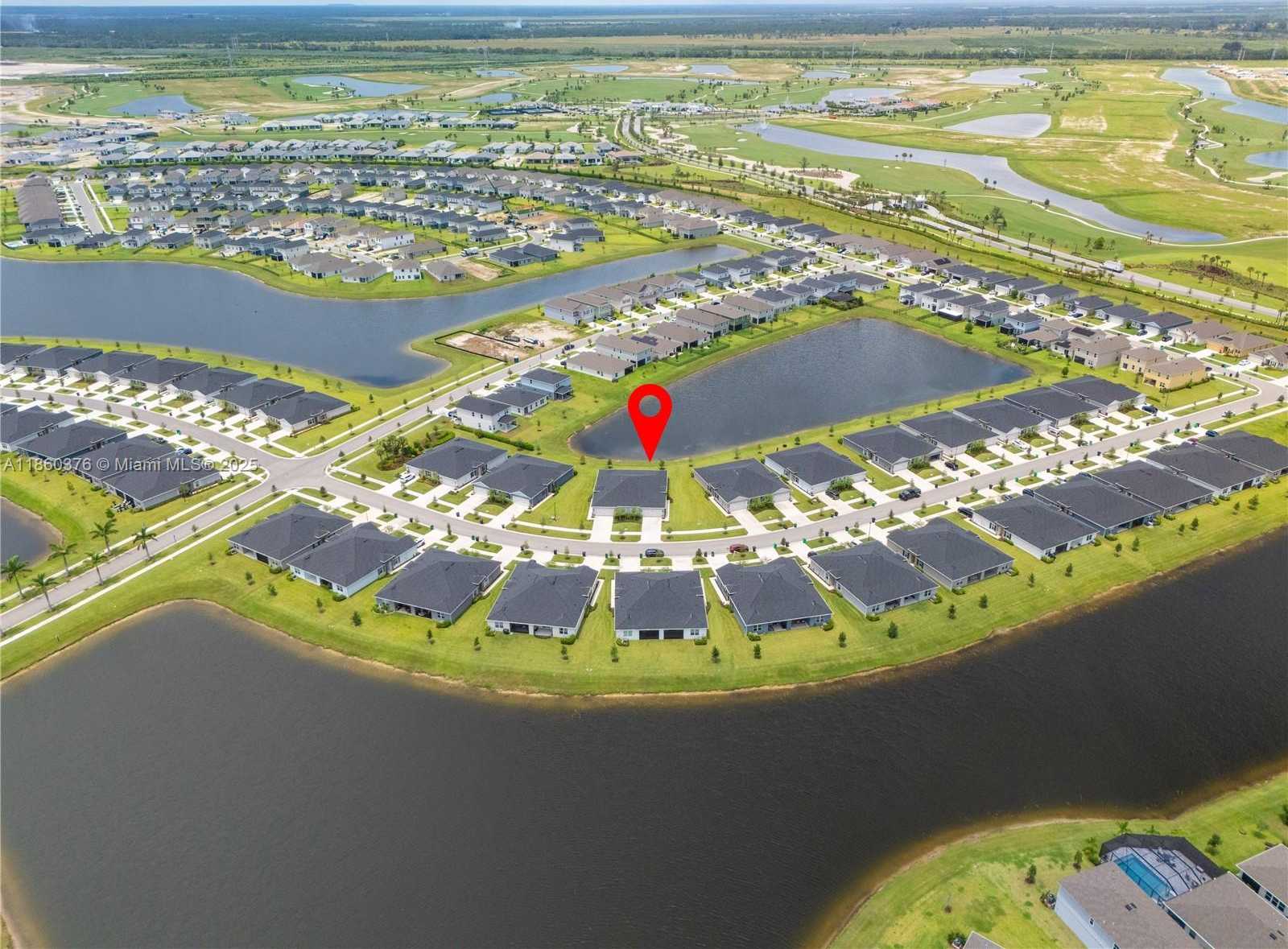 Small Image of 9454 SOUTH WEST LIBERTAS WAY, Port St. Lucie Number 38