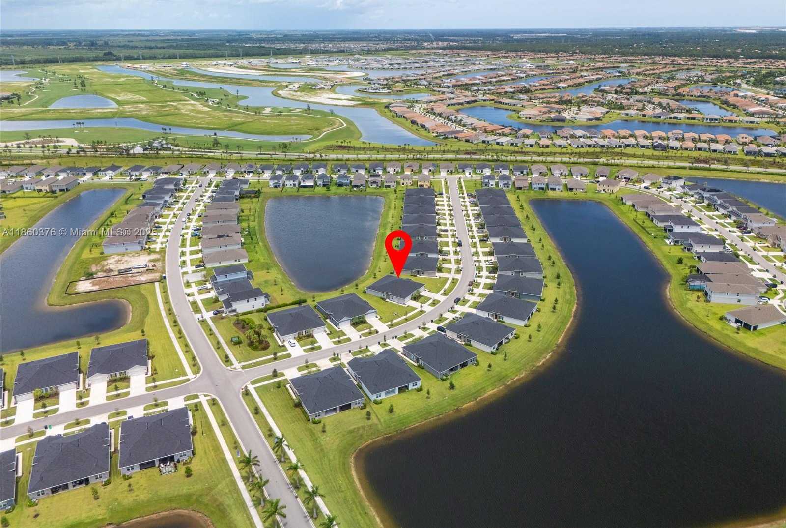 Small Image of 9454 SOUTH WEST LIBERTAS WAY, Port St. Lucie Number 39