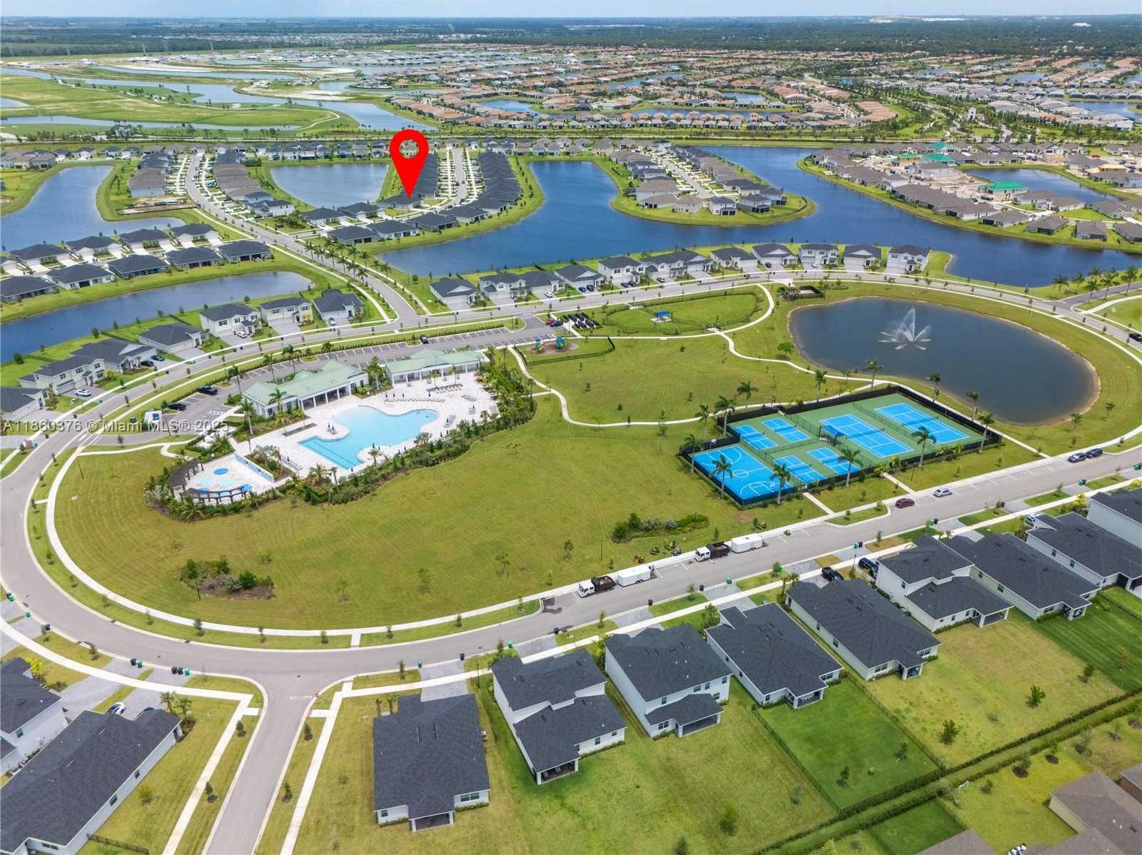 Small Image of 9454 SOUTH WEST LIBERTAS WAY, Port St. Lucie Number 42