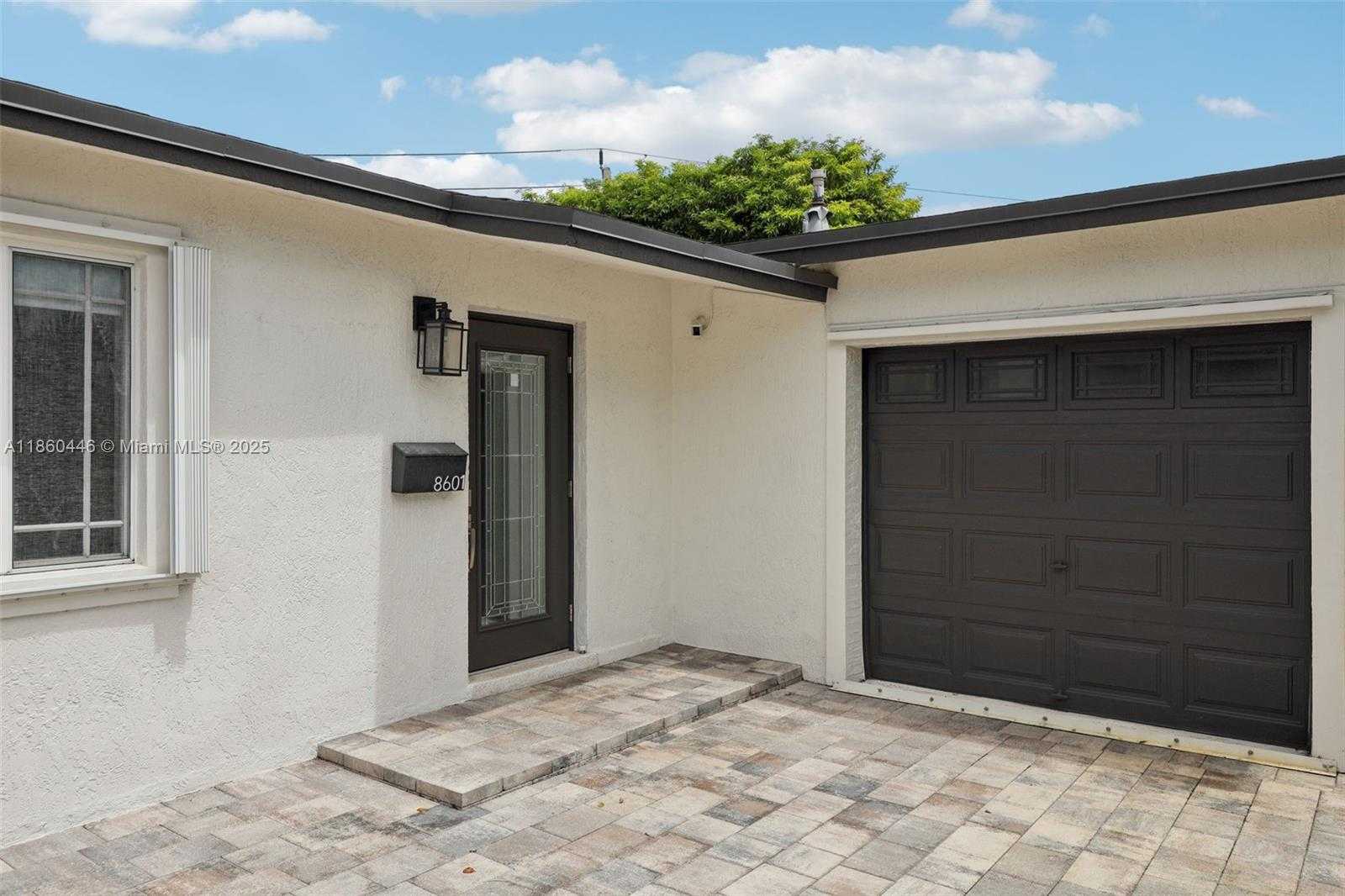 Small Image of 8601 NORTH WEST 185TH TER, Hialeah Number 18