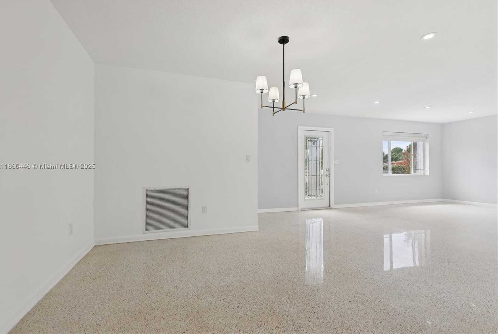 Small Image of 8601 NORTH WEST 185TH TER, Hialeah Number 39
