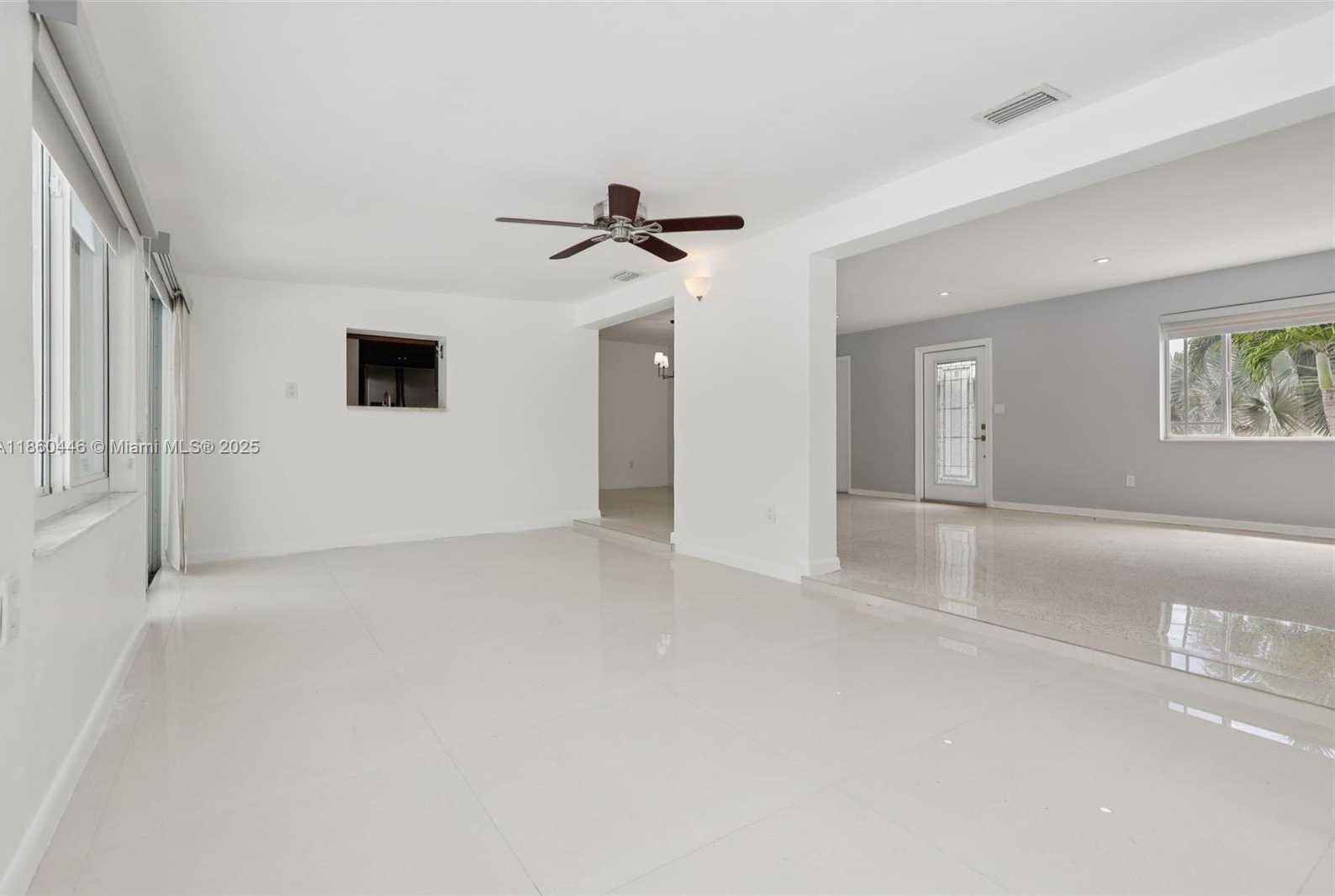 Small Image of 8601 NORTH WEST 185TH TER, Hialeah Number 45