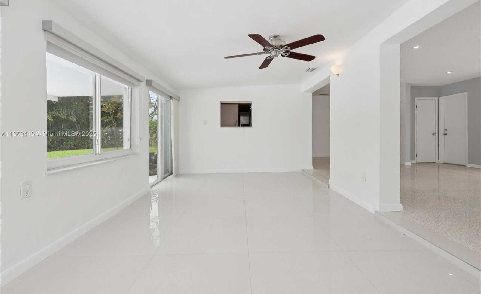 Small Image of 8601 NORTH WEST 185TH TER, Hialeah Number 47