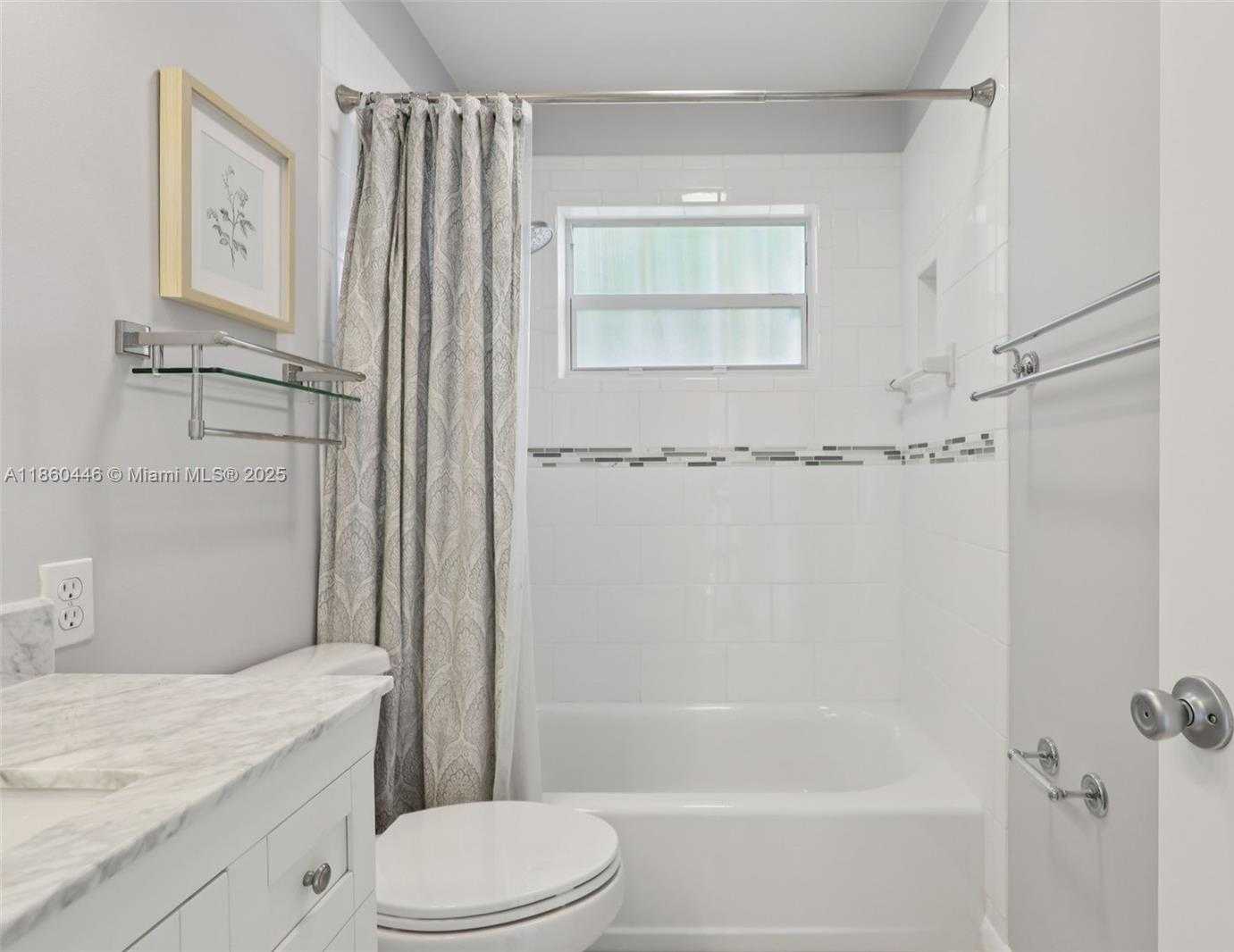 Small Image of 8601 NORTH WEST 185TH TER, Hialeah Number 56