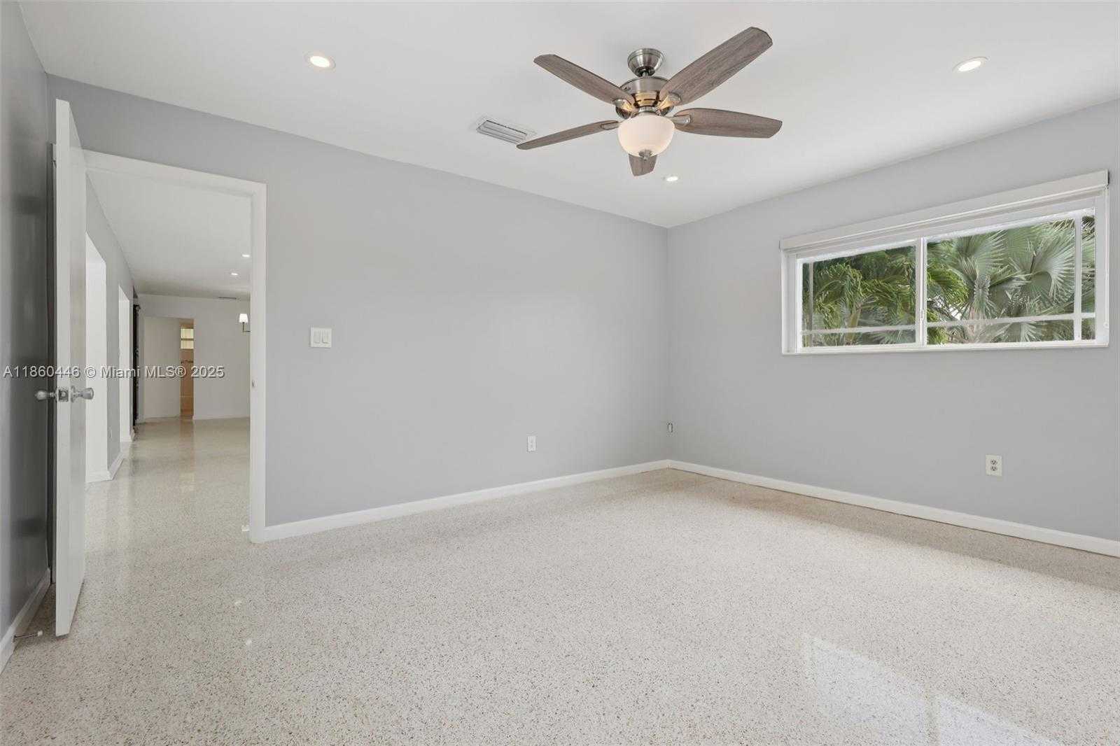 Small Image of 8601 NORTH WEST 185TH TER, Hialeah Number 65