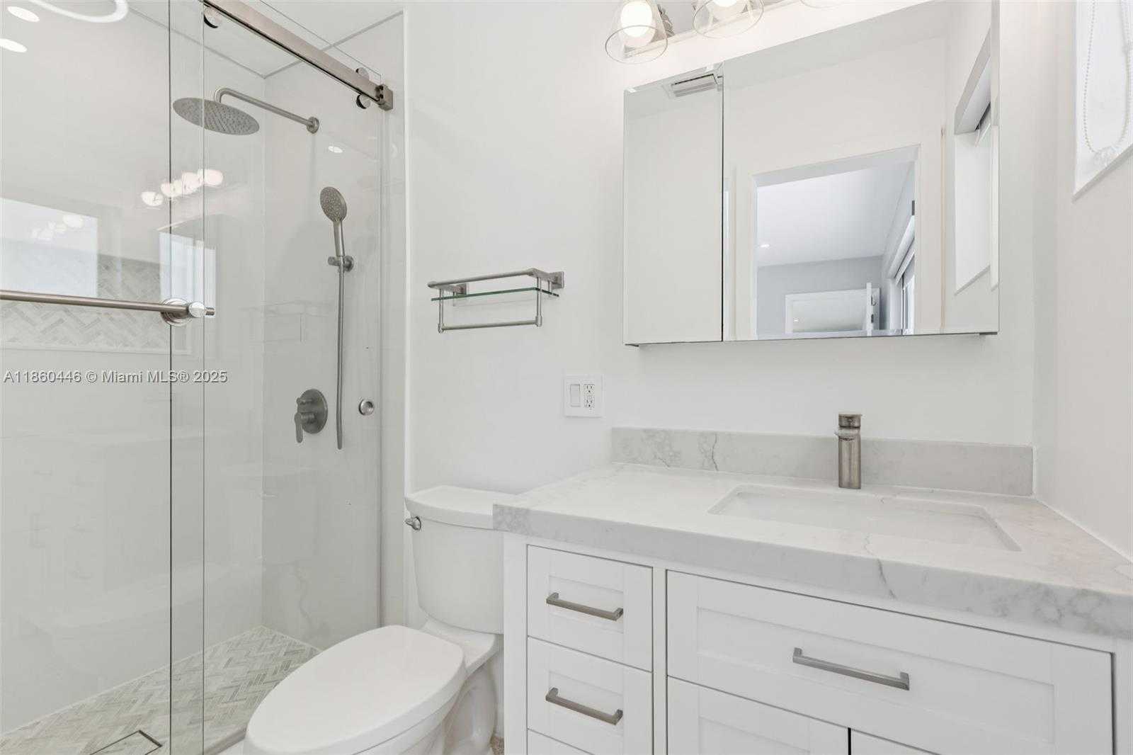 Small Image of 8601 NORTH WEST 185TH TER, Hialeah Number 67