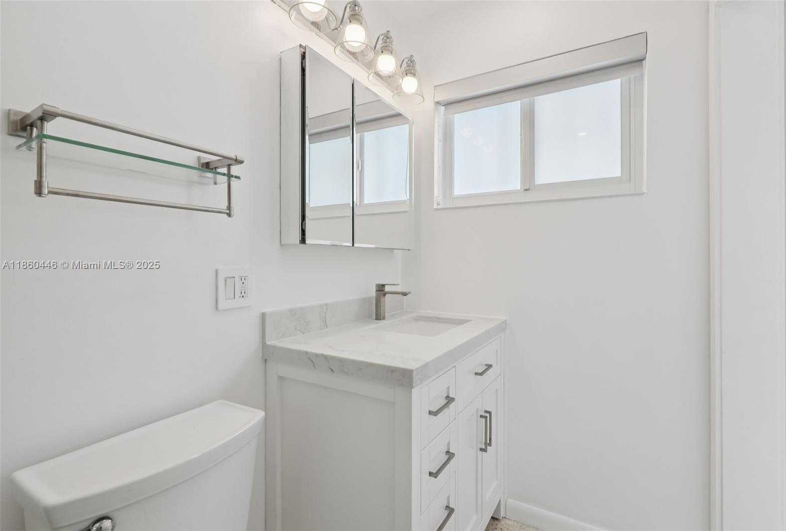 Small Image of 8601 NORTH WEST 185TH TER, Hialeah Number 69