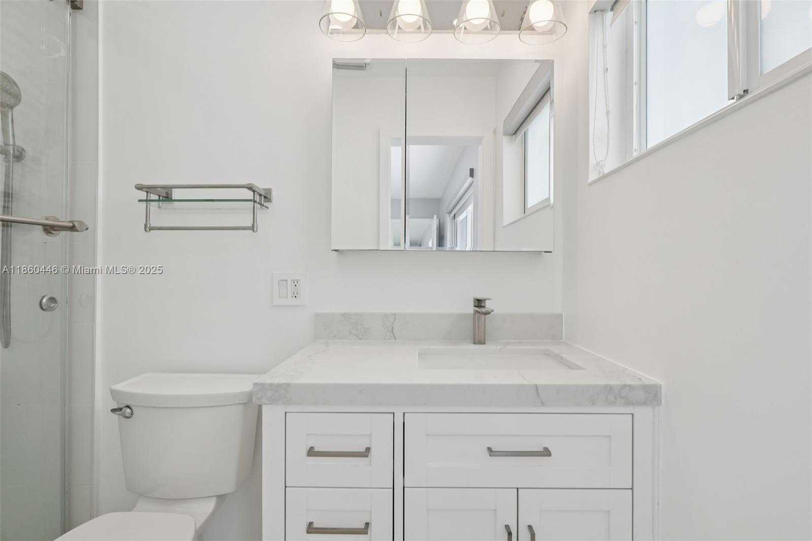 Small Image of 8601 NORTH WEST 185TH TER, Hialeah Number 70