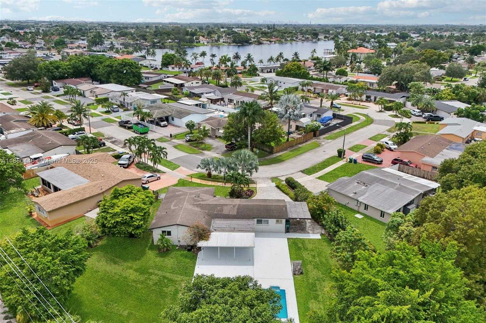 Small Image of 8601 NORTH WEST 185TH TER, Hialeah Number 76