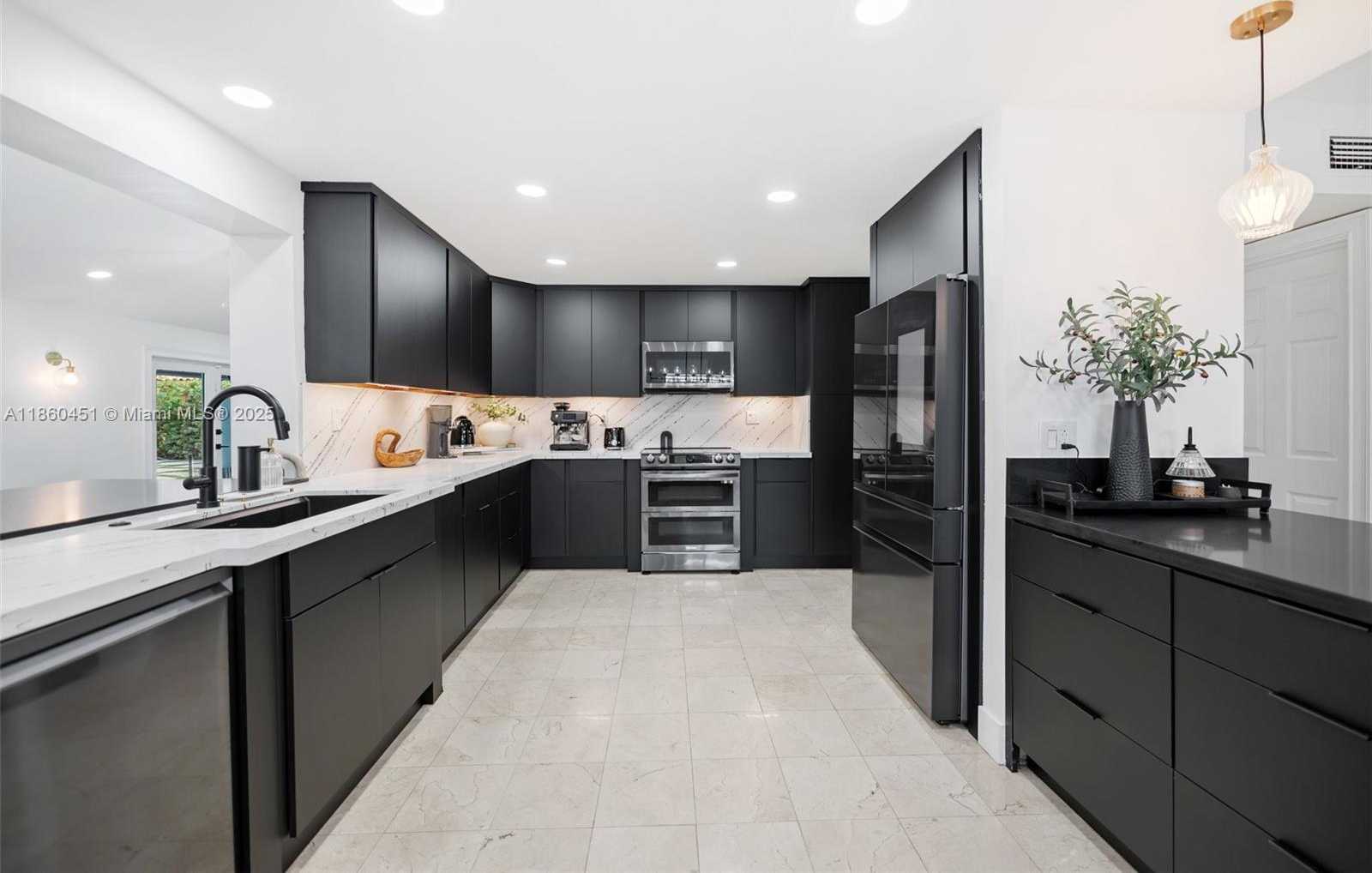 Small Image of 16811 NORTH WEST 83RD AVE, Miami Lakes Number 14