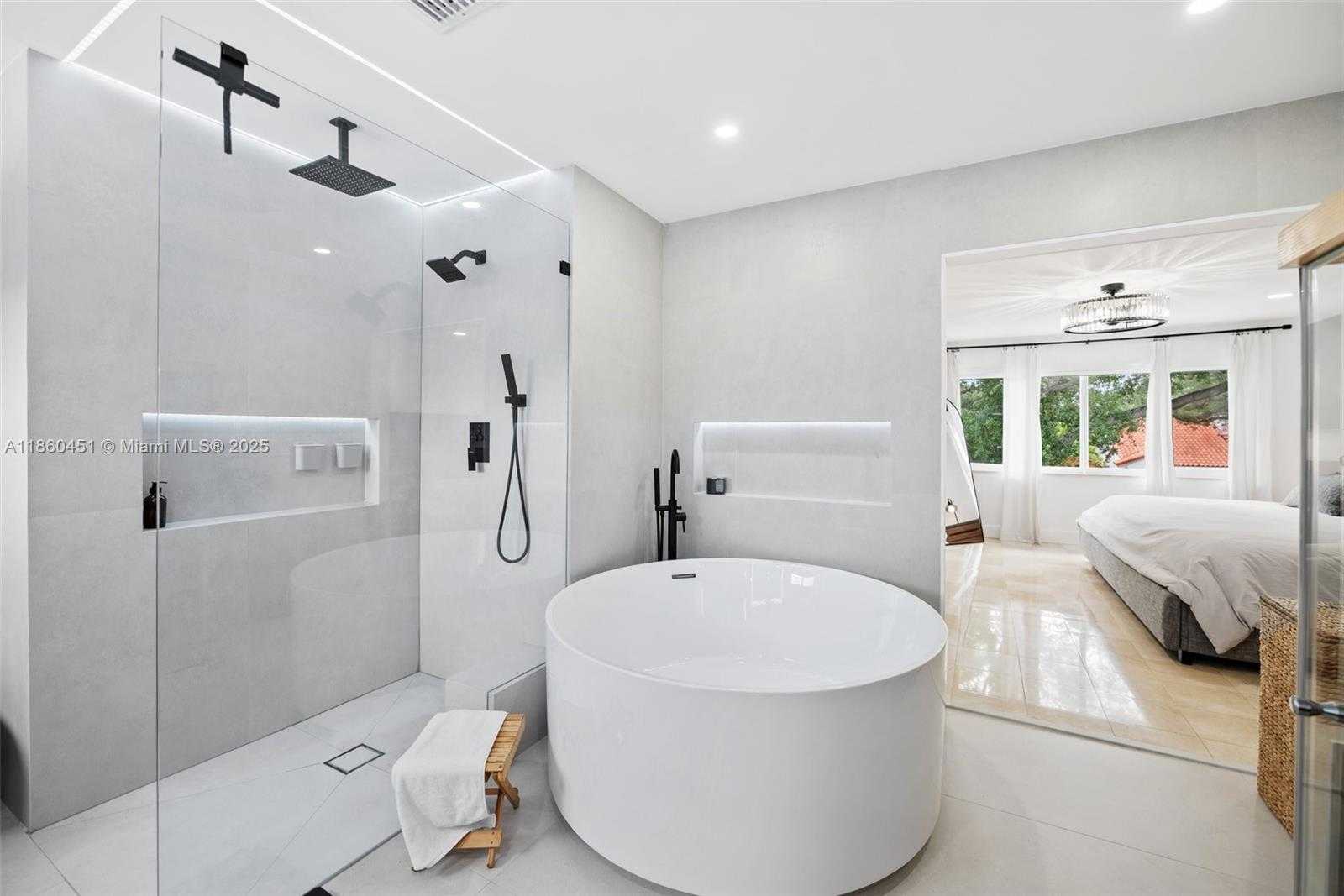 Small Image of 16811 NORTH WEST 83RD AVE, Miami Lakes Number 29