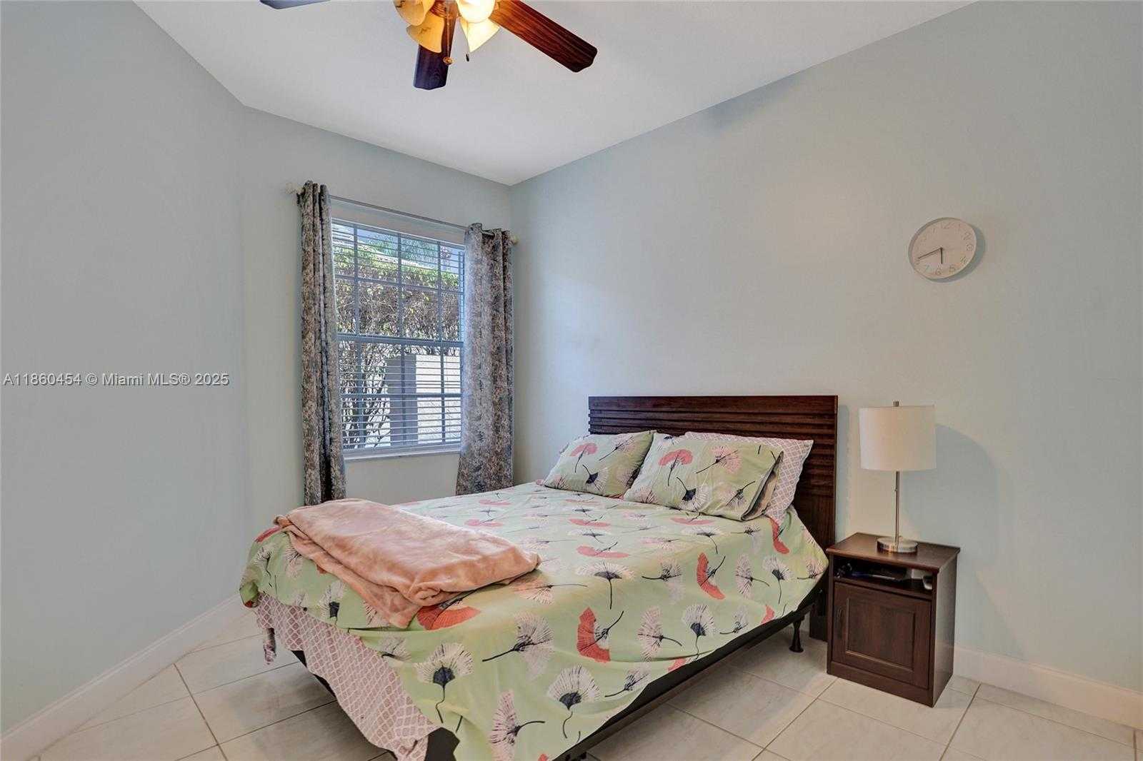 Small Image of 1485 WEST LACOSTA DR W, Pembroke Pines Number 16