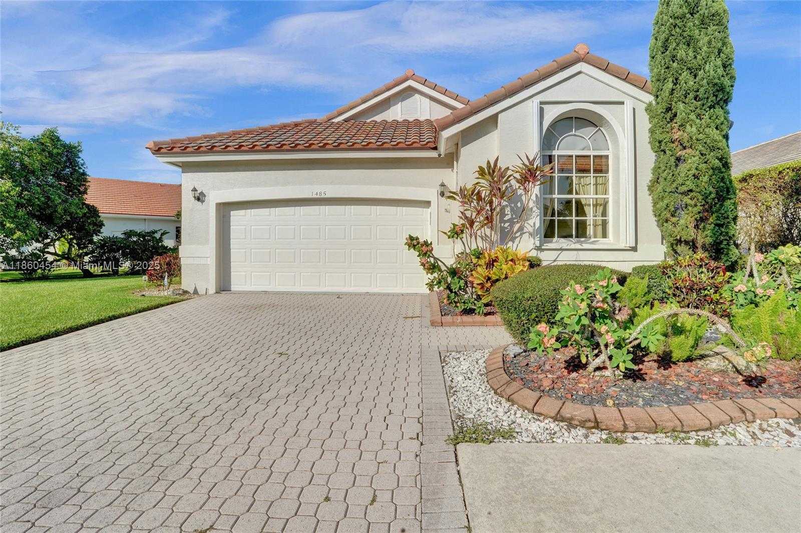 Small Image of 1485 WEST LACOSTA DR W, Pembroke Pines Number 2
