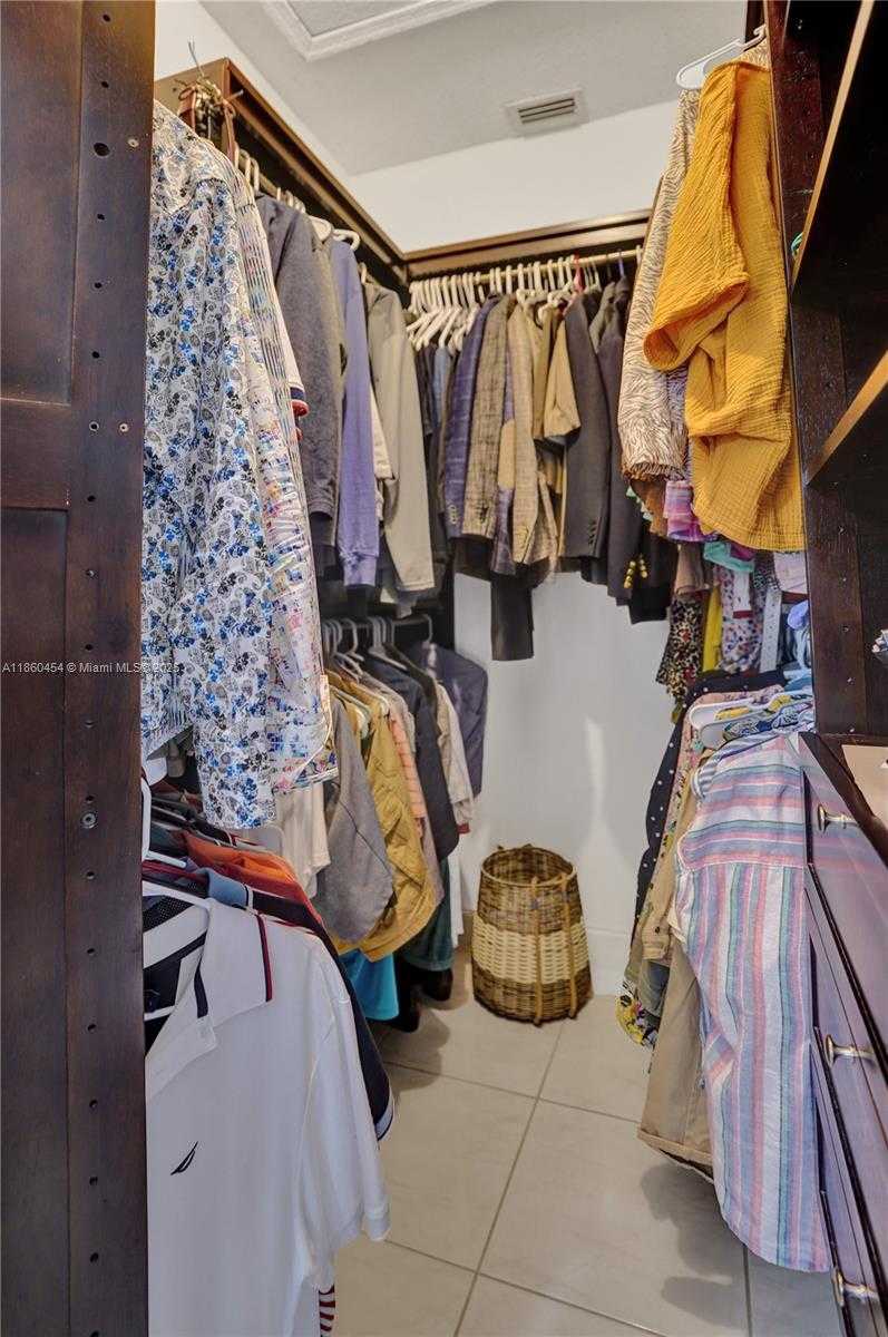 Small Image of 1485 WEST LACOSTA DR W, Pembroke Pines Number 33