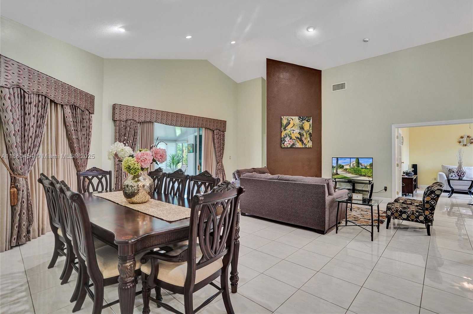 Small Image of 1485 WEST LACOSTA DR W, Pembroke Pines Number 37