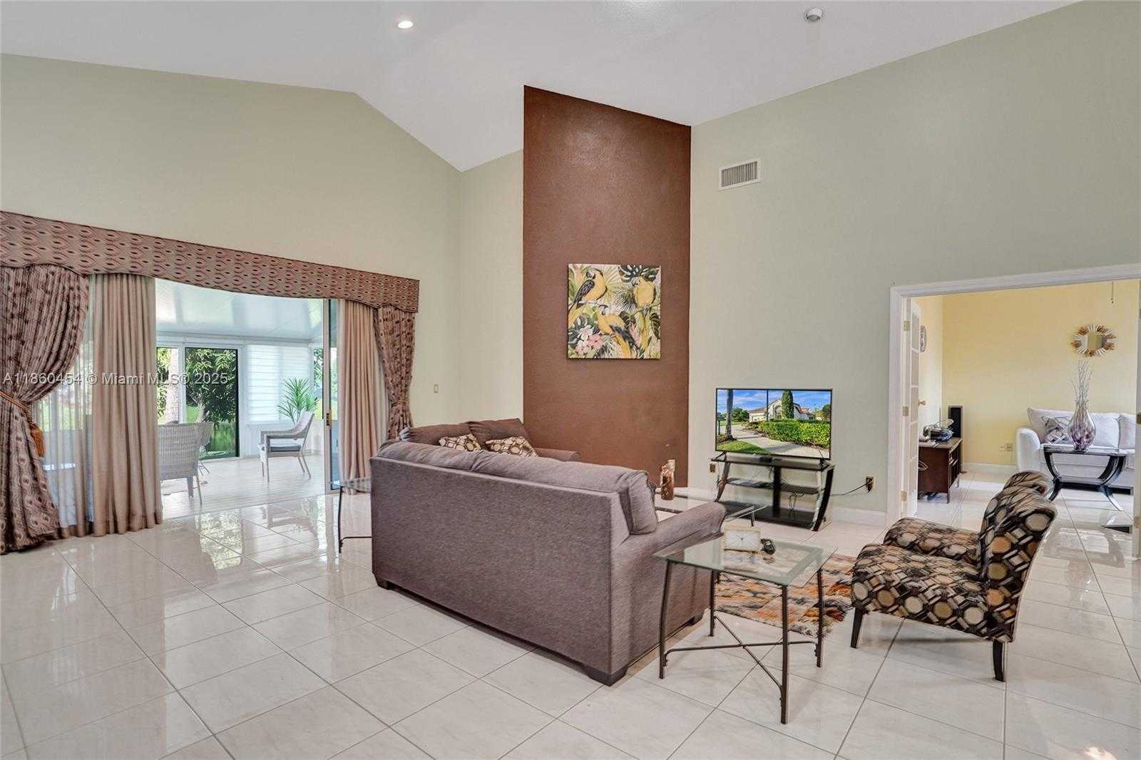 Small Image of 1485 WEST LACOSTA DR W, Pembroke Pines Number 38