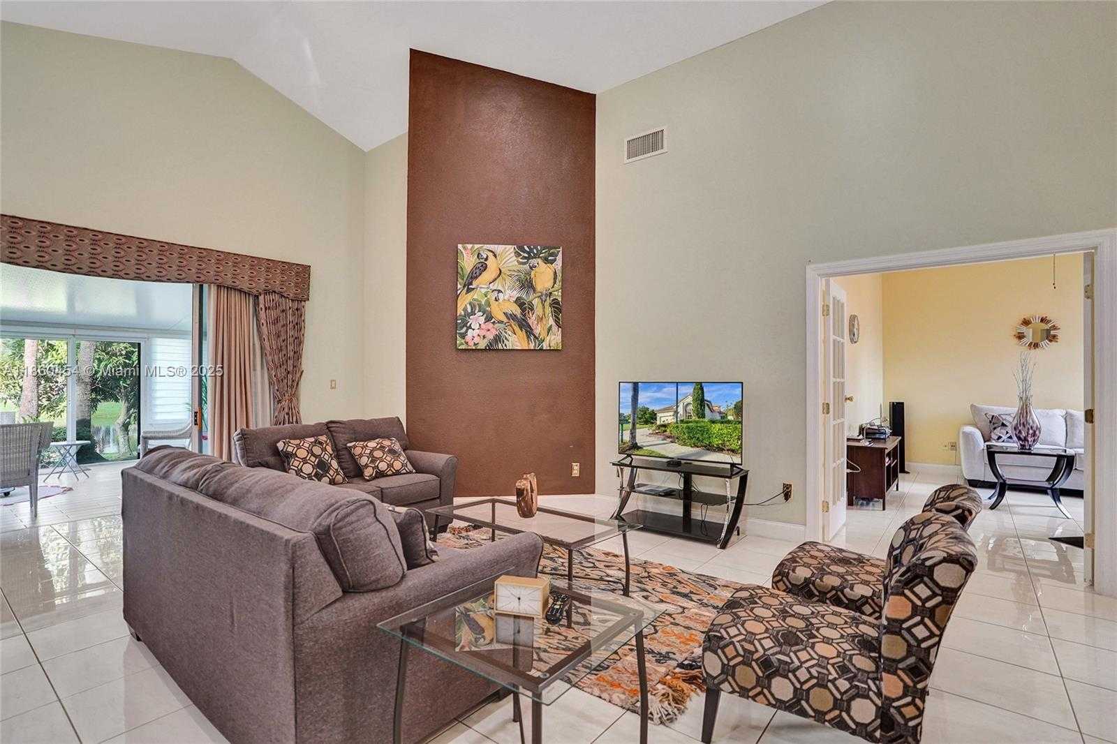 Small Image of 1485 WEST LACOSTA DR W, Pembroke Pines Number 40