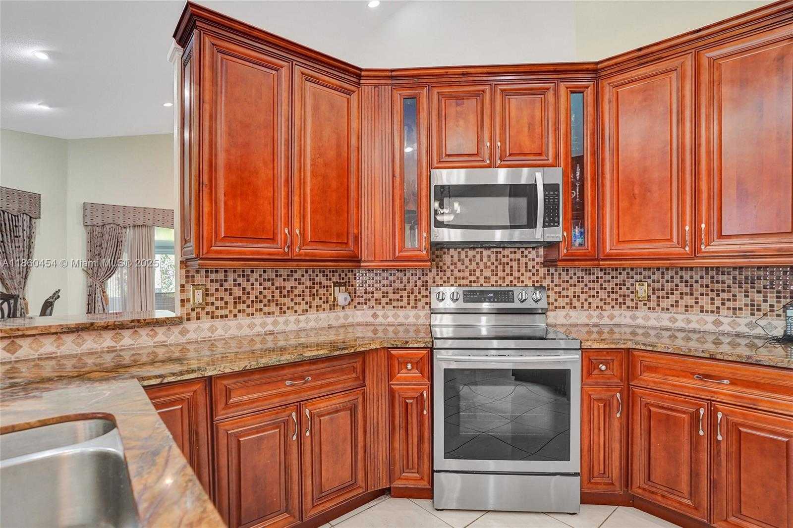 Small Image of 1485 WEST LACOSTA DR W, Pembroke Pines Number 52