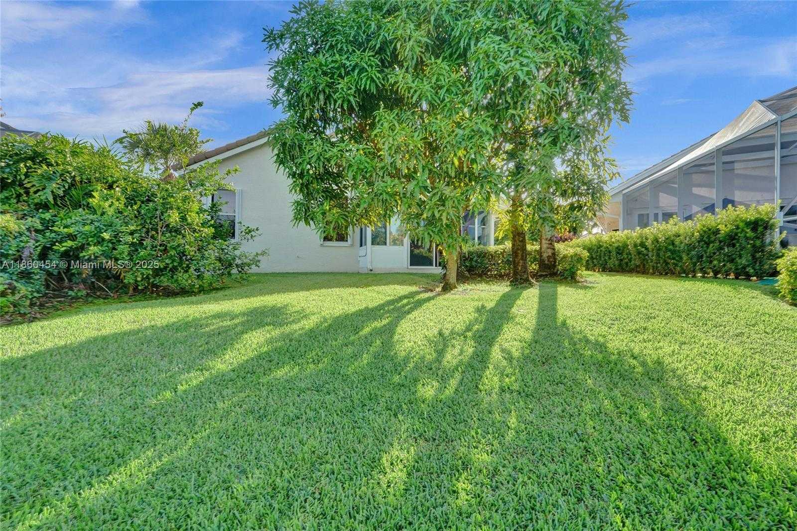 Small Image of 1485 WEST LACOSTA DR W, Pembroke Pines Number 69