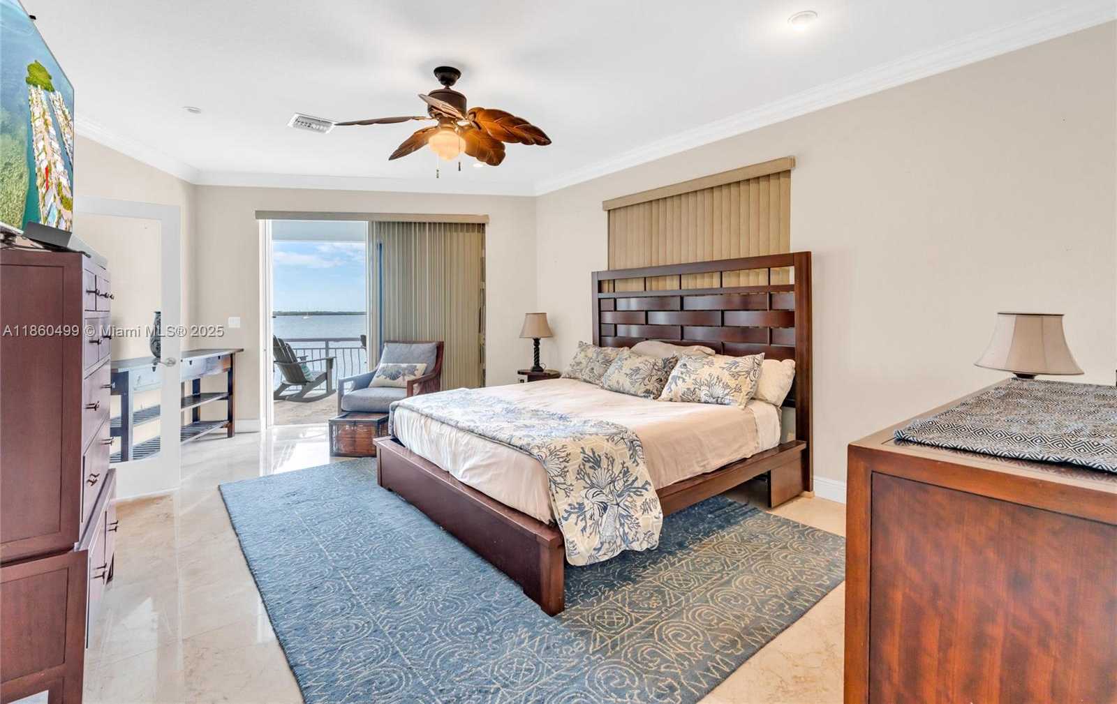 Small Image of 207 CAMELOT DR, Tavernier Number 15