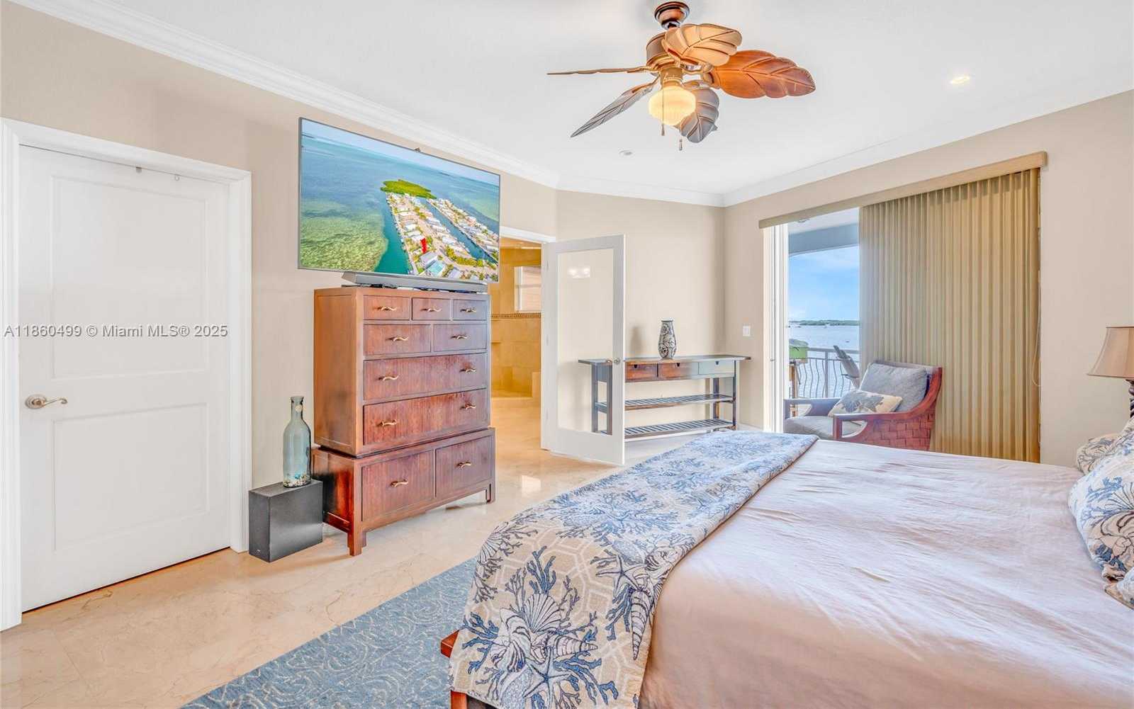 Small Image of 207 CAMELOT DR, Tavernier Number 19