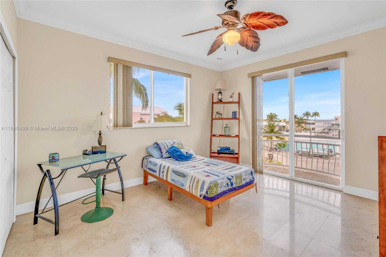 Small Image of 207 CAMELOT DR, Tavernier Number 21