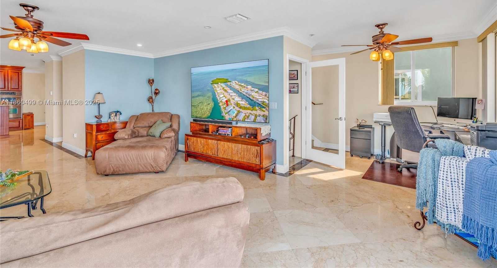 Small Image of 207 CAMELOT DR, Tavernier Number 29