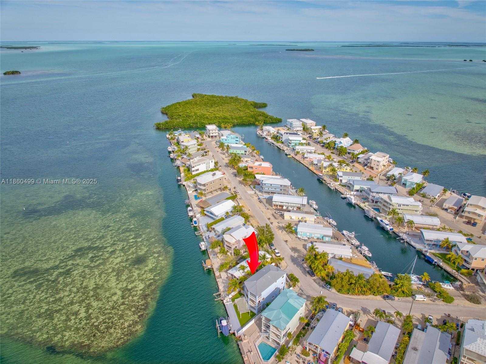 Small Image of 207 CAMELOT DR, Tavernier Number 3