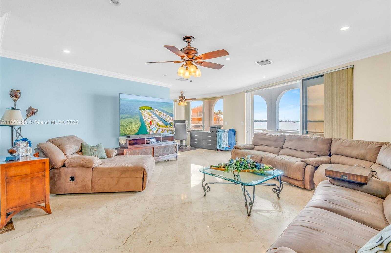 Small Image of 207 CAMELOT DR, Tavernier Number 37