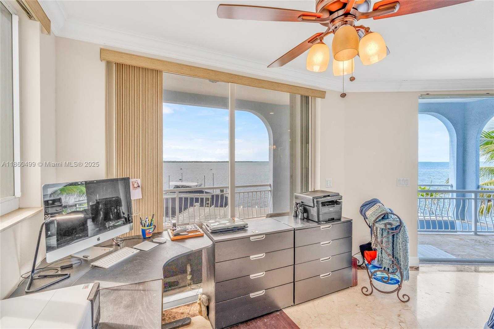 Small Image of 207 CAMELOT DR, Tavernier Number 41