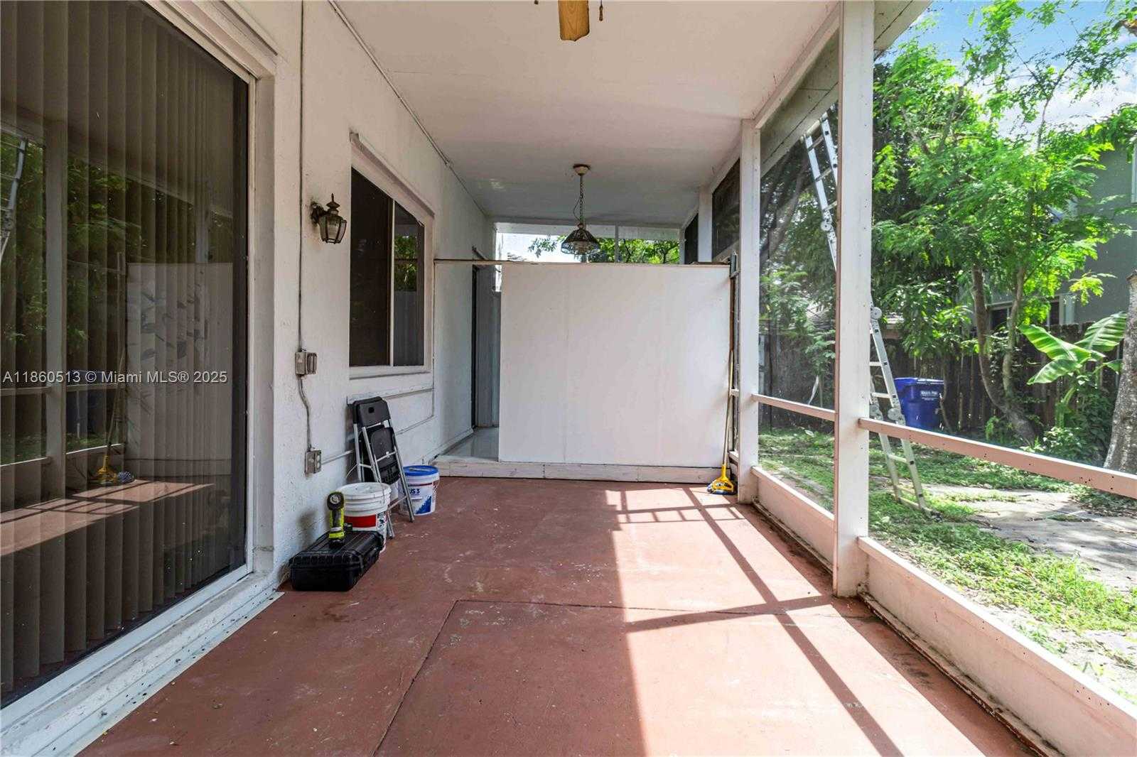 Small Image of 1958 NORTH WEST 100TH AVE, Pembroke Pines Number 23