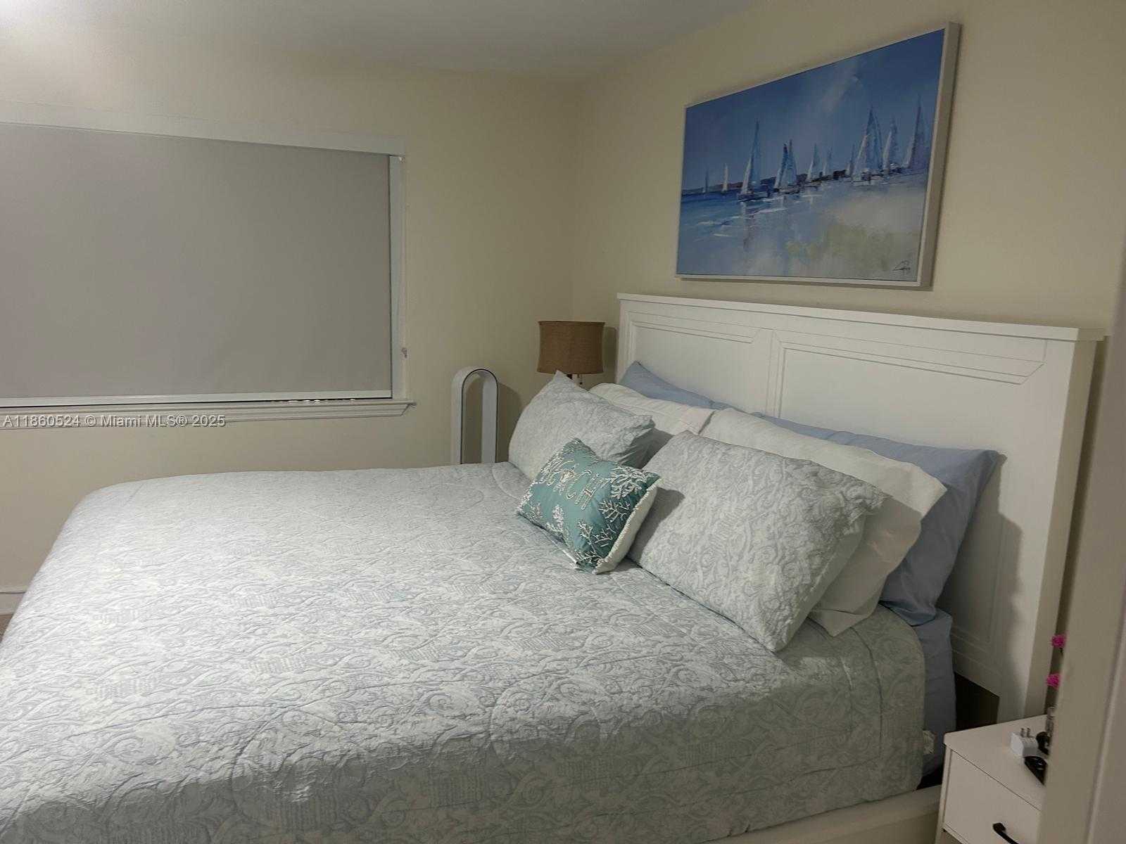 Small Image of 160 10TH ST, Marathon Number 13