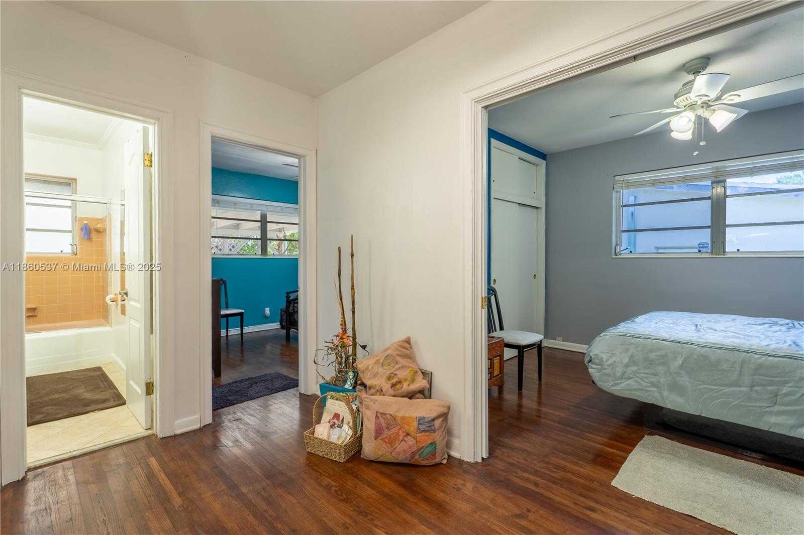 Small Image of 9390 DOMINICAN DR, Cutler Bay Number 14