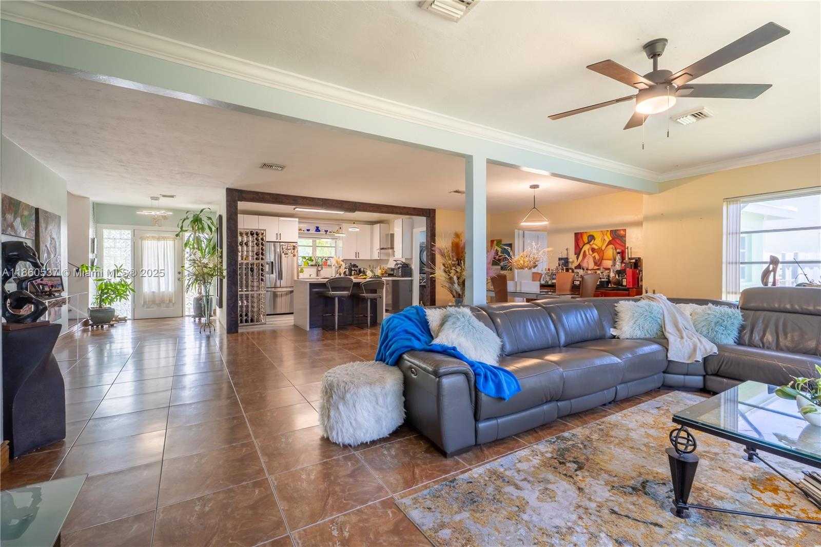 Small Image of 9390 DOMINICAN DR, Cutler Bay Number 21