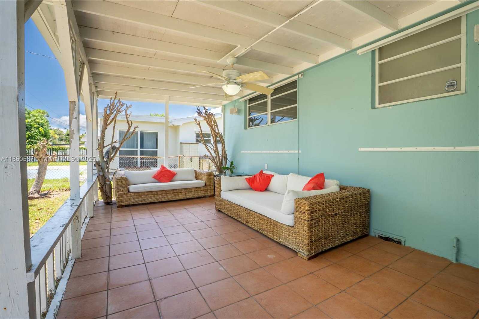 Small Image of 9390 DOMINICAN DR, Cutler Bay Number 27