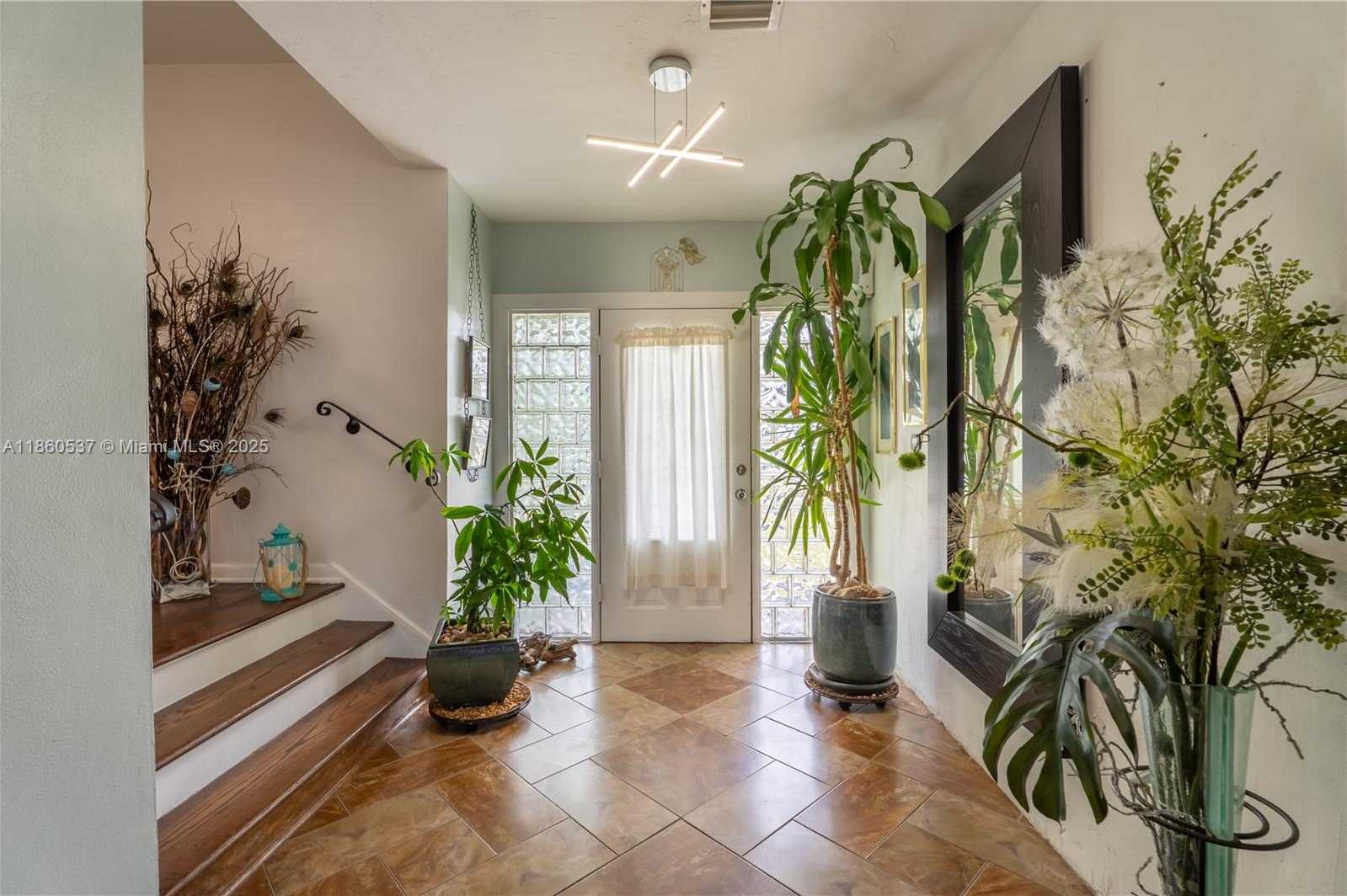 Small Image of 9390 DOMINICAN DR, Cutler Bay Number 6