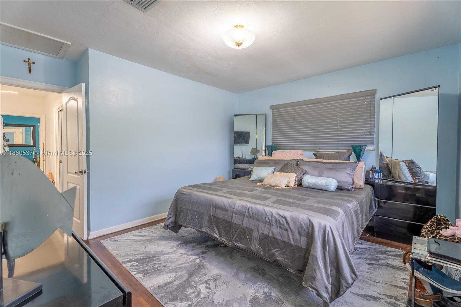 Small Image of 9390 DOMINICAN DR, Cutler Bay Number 8