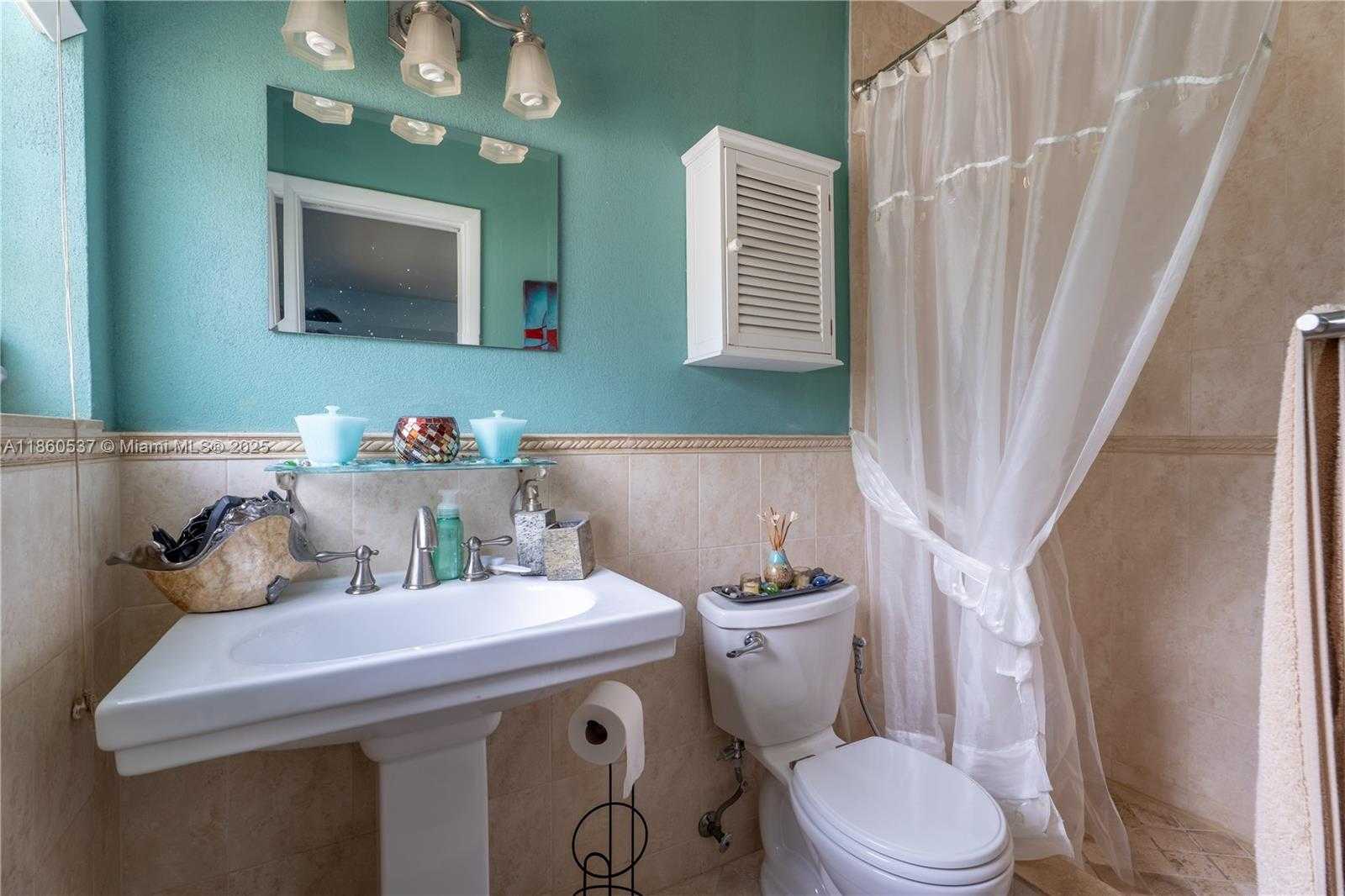 Small Image of 9390 DOMINICAN DR, Cutler Bay Number 9