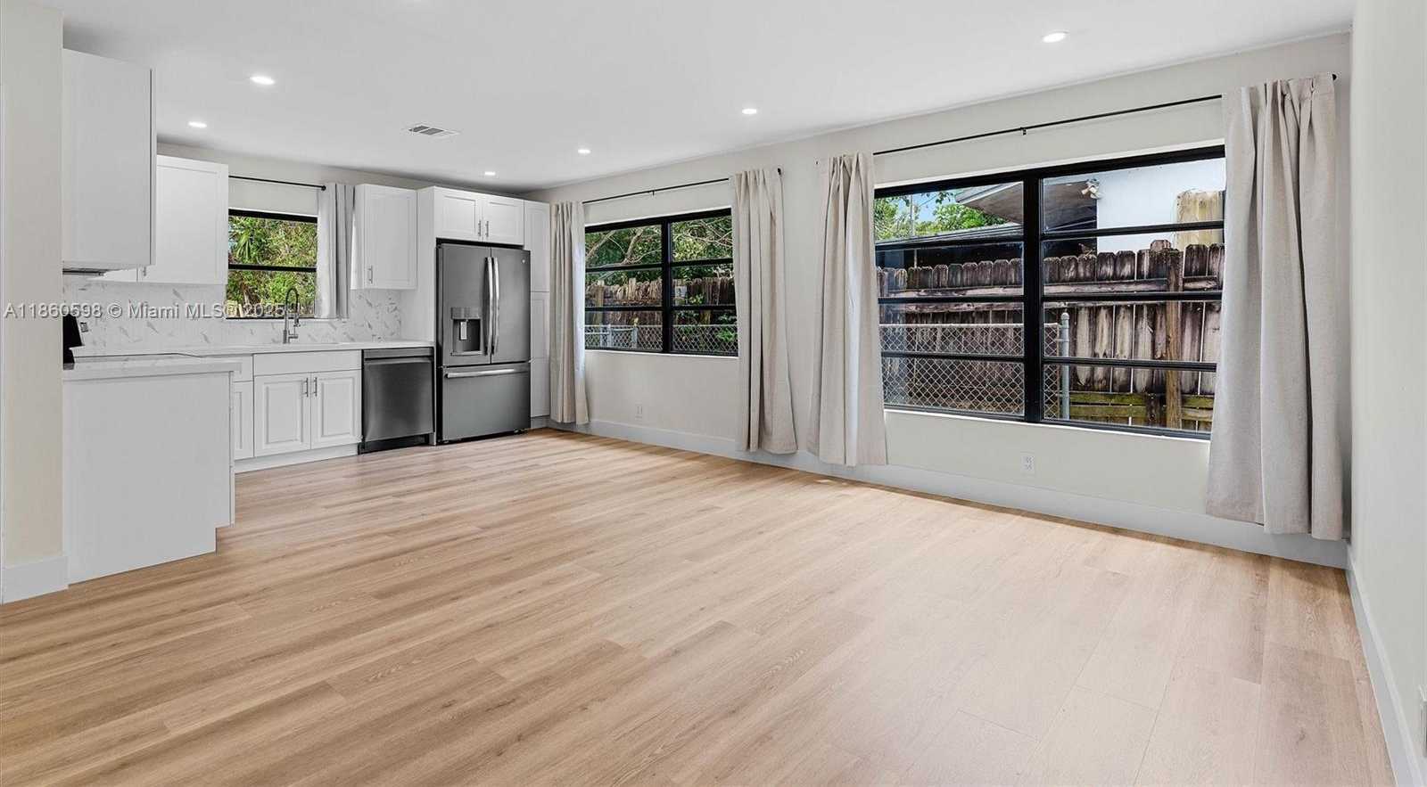 Small Image of 2609 SOUTH WEST 13TH PL, Fort Lauderdale Number 12