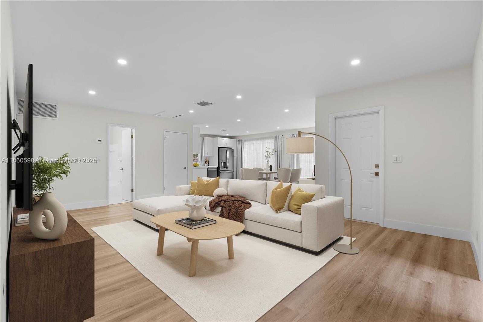 Small Image of 2609 SOUTH WEST 13TH PL, Fort Lauderdale Number 3
