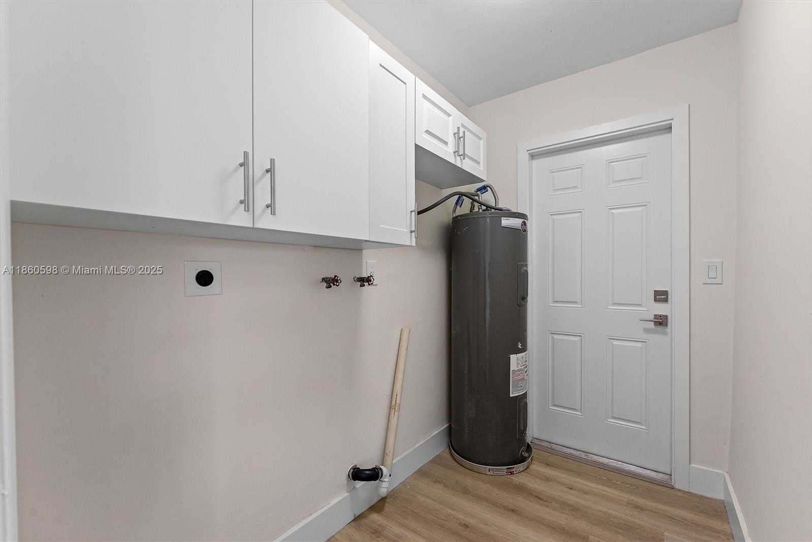 Small Image of 2609 SOUTH WEST 13TH PL, Fort Lauderdale Number 31