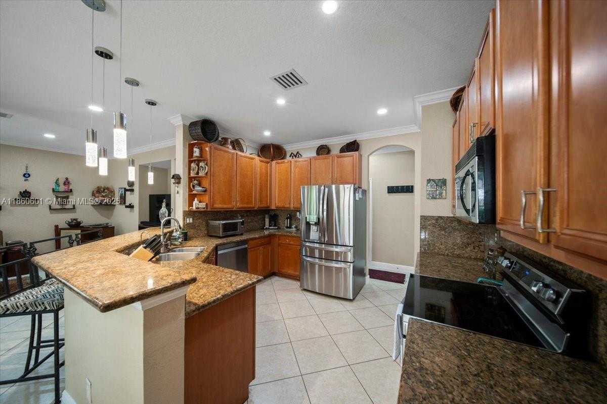 Small Image of 4309 WEST WHITEWATER AVE, Weston Number 11