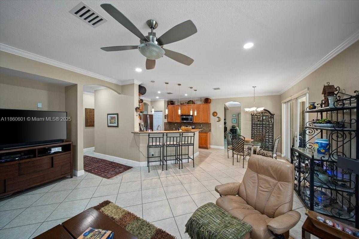 Small Image of 4309 WEST WHITEWATER AVE, Weston Number 13