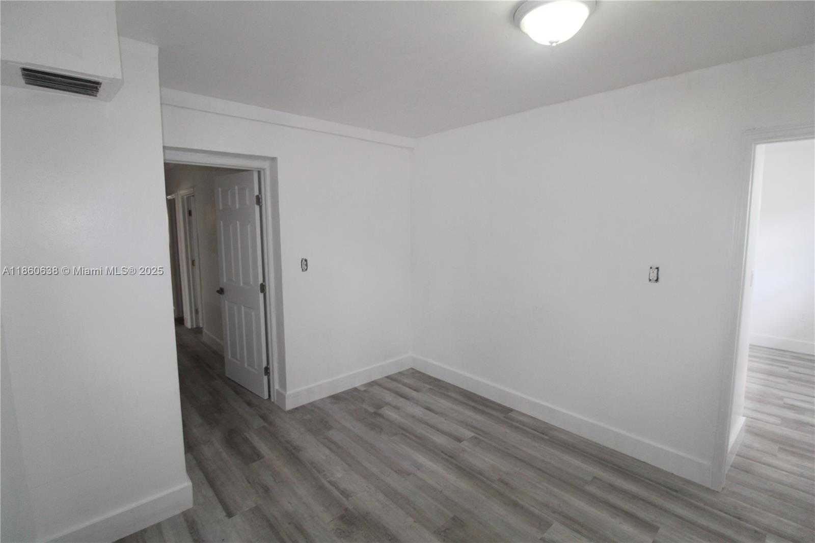 Small Image of 965 WEST 23RD ST, Hialeah Number 10