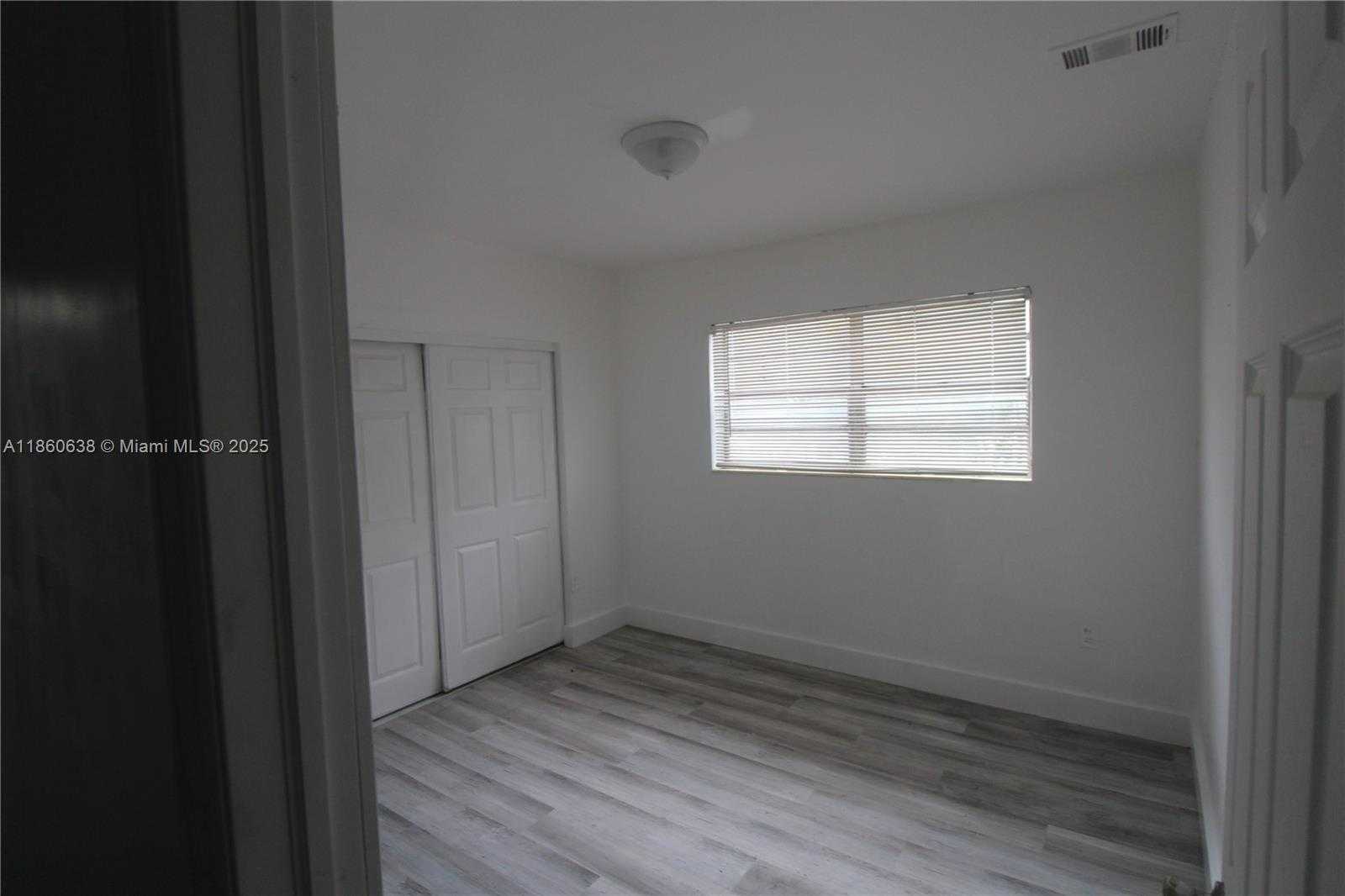 Small Image of 965 WEST 23RD ST, Hialeah Number 15